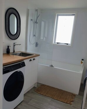 Duschwanne, Toilettenpapier