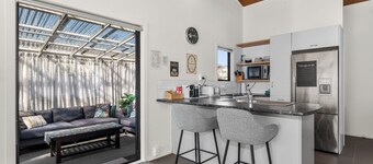 Sunnyside Spa Retreat - Mangawhai Holiday Home