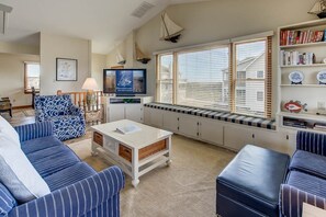 TV, lettore DVD, impianto stereo