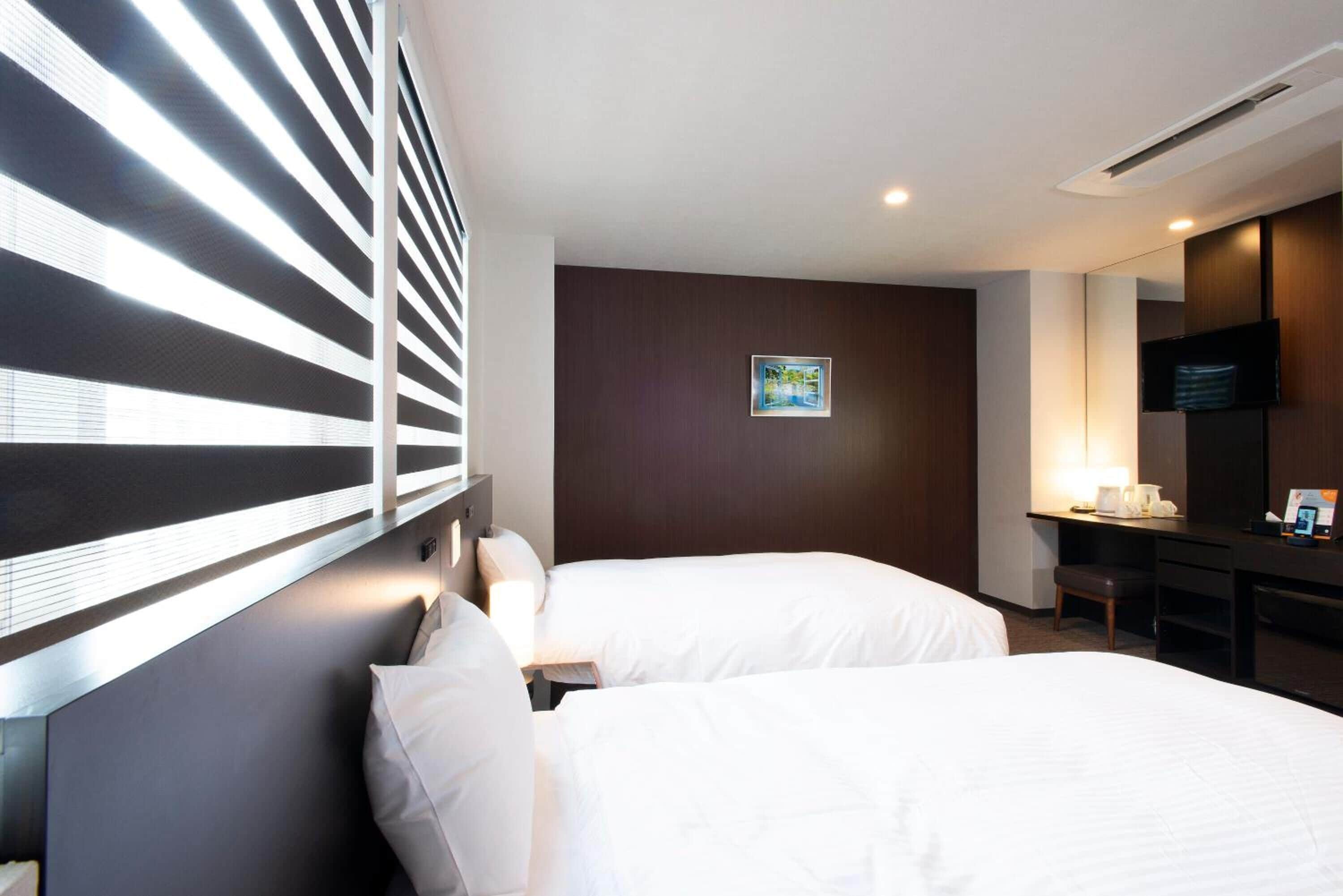 1 bedroom, premium bedding, down duvets, in-room safe