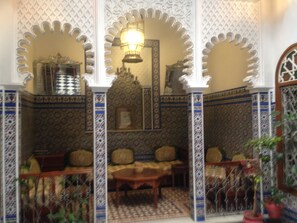 واجهة المنشأة