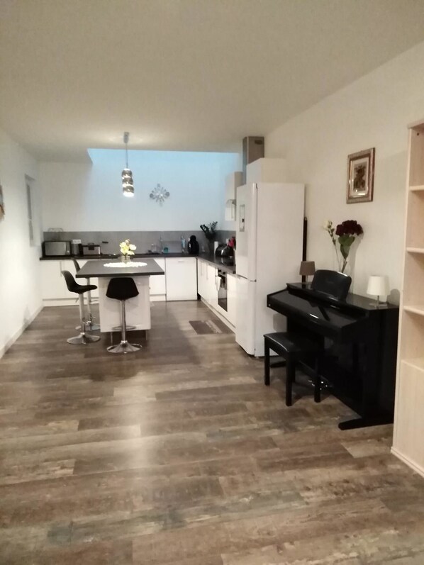 Free daily continental breakfast - Chambre cosy chez l'habitant (Liverdun)