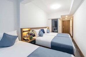 Standard Triple Room | Room amenity - The Bosfor Hotel  (Istanbul)
