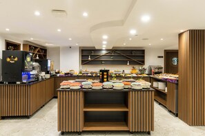 Tägliches inbegriffenes Frühstücksbuffet