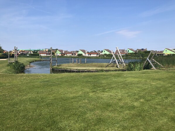 Children’s area - HOLIDAY HOUSE - approx. 300m to the beach - close to the playground (Julianadorp)