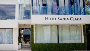 Front of property - Hotel Santa Clara (Monte Cristi)