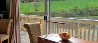 "Palm Haven' Swanson,
peaceful semi-rural lifestyle living.