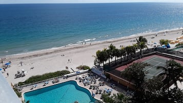 Private beach, sun loungers, beach umbrellas, beach towels