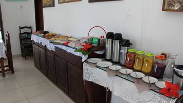 Desayuno buffet incluido todos los días