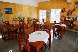 包含每日自助早餐