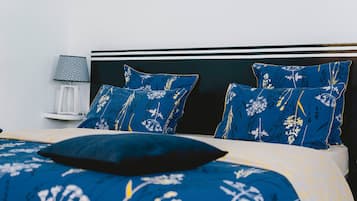 Comfort Double Room (Bleuet) | In-room safe, blackout drapes, soundproofing, iron/ironing board