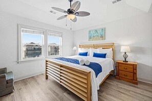 5 bedrooms, internet, bed sheets