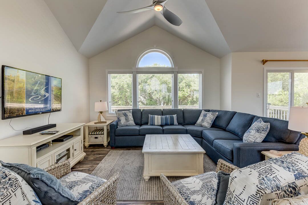 تلفزيون، مشغل دي في دي، ستيريو