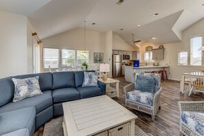 Télévision, lecteur de DVD, chaîne hi-fi