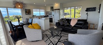 Hilltop Heaven - Kaiteriteri Holiday Home