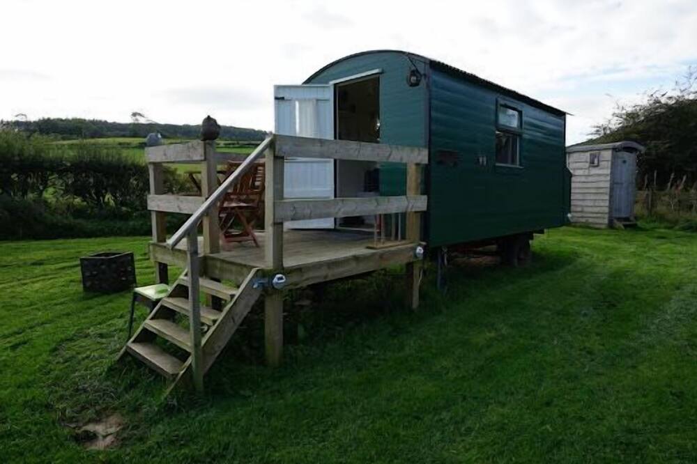 Shepherd's Hut @ Westcote
