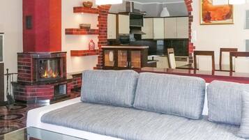 Fireplace, DVD player