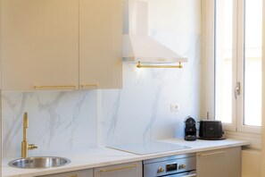 公寓 | 私人厨房 | 微波炉、厨具/餐具、餐桌