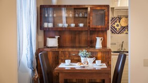 Appartement | Restauration dans la chambre