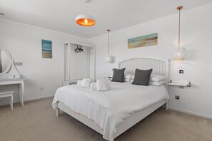 6 Schlafzimmer, Bügeleisen/Bügelbrett, kostenloses WLAN, Bettwäsche