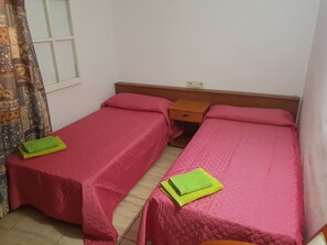 2 bedrooms, WiFi, bed sheets - Apartment in the center of Cala Ratjada (Cala Ratjada)