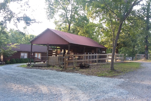 Plenty of parking, and circular drive for easy trailering