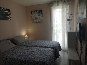 3 bedrooms, iron/ironing board, Internet, bed sheets - Luxury apartment (Biarritz)