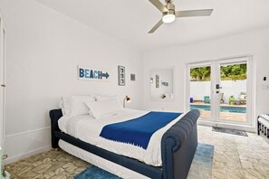 5 Schlafzimmer, Schreibtisch, Bügeleisen/Bügelbrett, Reisekinderbett