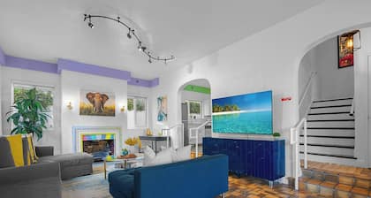 Location Location Location!!! In the Heart of South Beach...