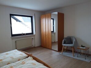 2 Schlafzimmer, WLAN, Bettwäsche