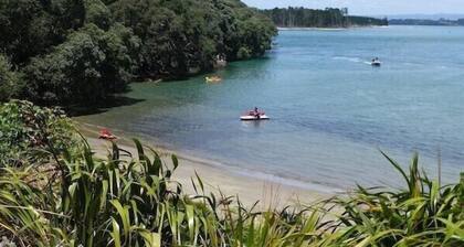 The Jandal - Waihi Beach Holiday Home