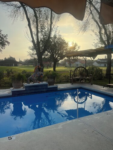 Studio-huoneiston oma sisäänkäynti