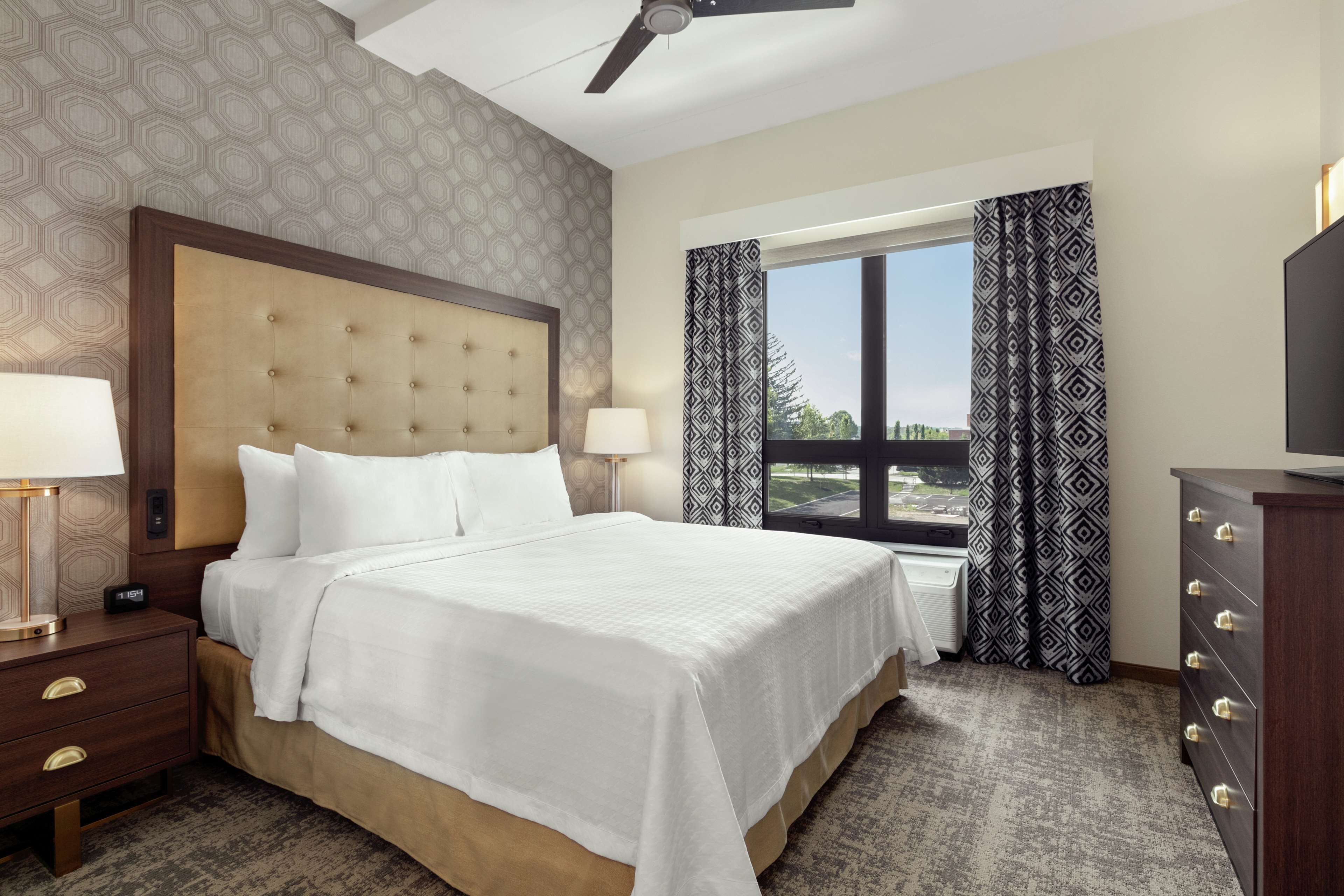 Suite, 1 Bedroom, Non Smoking | View from room