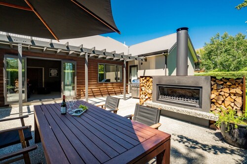 Modern Lake Haven - Maison de vacances Wanaka