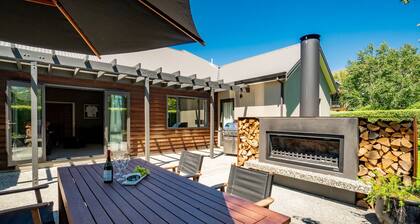 Modern Lake Haven - Maison de vacances Wanaka