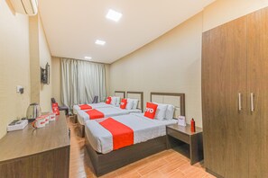 Kamar Triple Standar | Setrika/meja setrika, Wi-Fi gratis, dan seprai linen