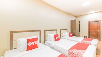 Standard Triple Room | 1 bedroom, iron/ironing board, free WiFi, bed sheets