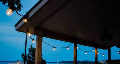Blue Harbor View with stunning Lake Superior views. Walkable city location!