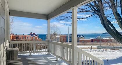 ⇪ Puntuación de la caminata 80 ★ Estacionamiento ★ 2 porches con vistas ★ W / D