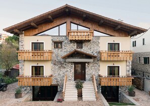 Front of property - Alpine Aria (Kalavrita)