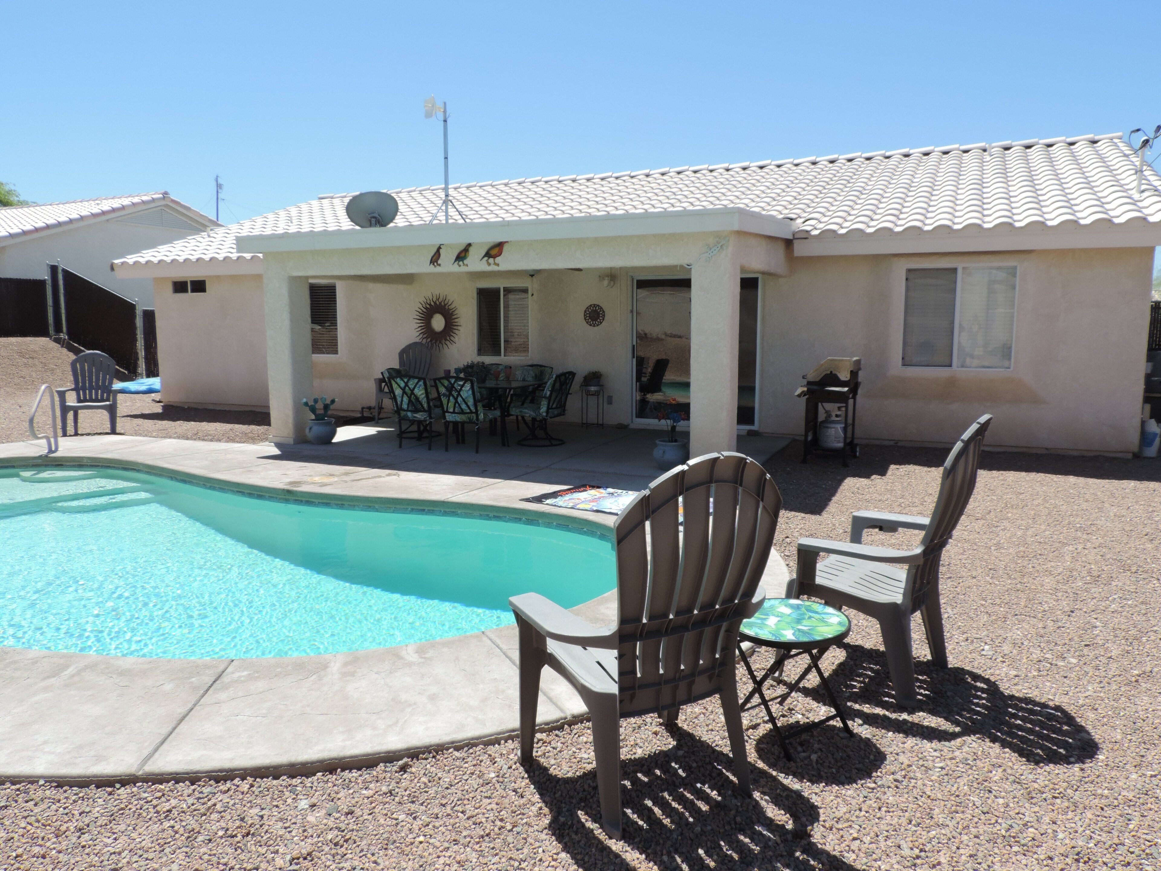 Carlsbad Cutie - Sparkling Pool Home