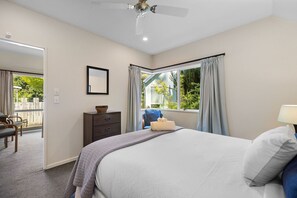 3 bedrooms, desk, iron/ironing board, travel cot