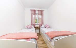 2 habitaciones, wifi gratis y ropa de cama