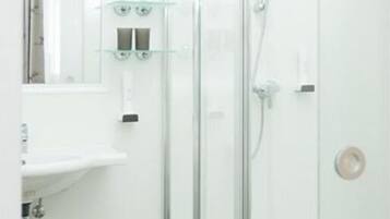 Een douche, een haardroger