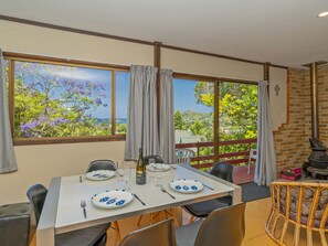 Dining - Treetop Bach - Hahei Bach (Hahei)