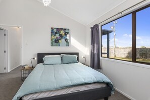 3 Schlafzimmer, Bügeleisen/Bügelbrett, WLAN, Bettwäsche
