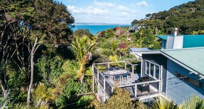 The Fat Pigeon - Omiha Holiday Home