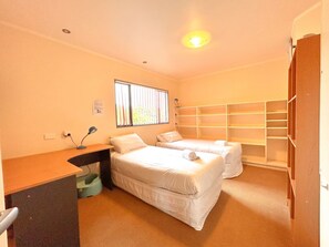 5 bedrooms, iron/ironing board, travel crib, WiFi