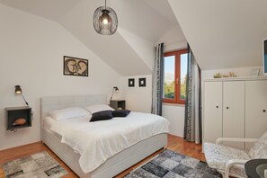 Fer et planche à repasser, Wi-Fi gratuit, draps fournis