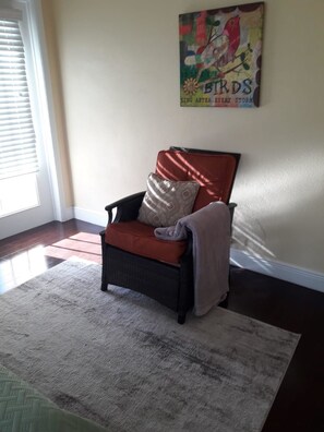 Living room - Point Of View Townhouse (Nassau)